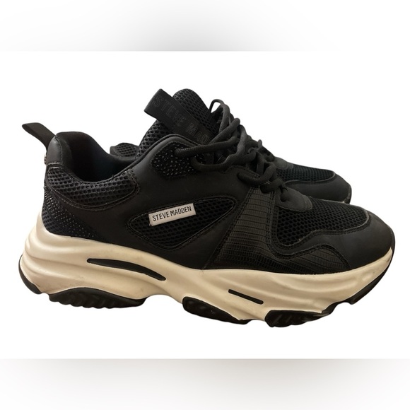 Steve Madden sneakers - Picture 2 of 6